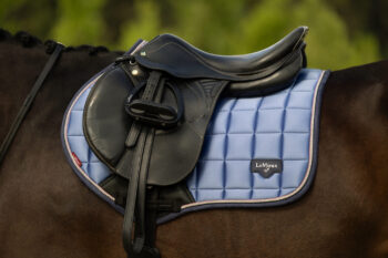 Loire Classic Satin Close Contact Square