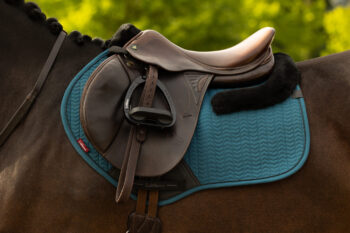 LeMieux Merino+ Essence Close Contact Square