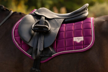 Loire Classic Satin Close Contact Square